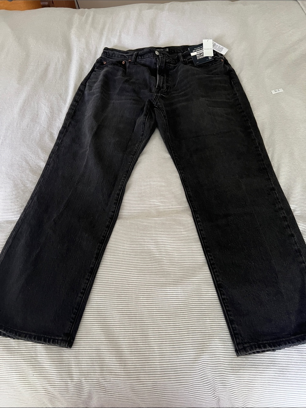 Abercrombie & Fitch Men's Black Relaxed Fit Jeans